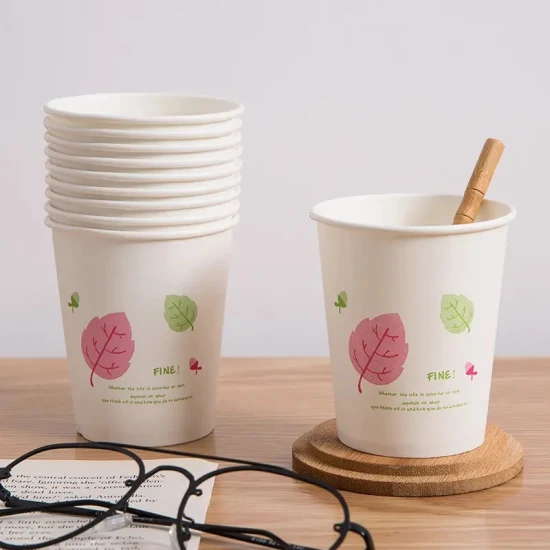 Tazza da caffè a doppia parete in rilievo dal nuovo design Tazza di carta per bevande calde da 12 once con coperchio in plastica