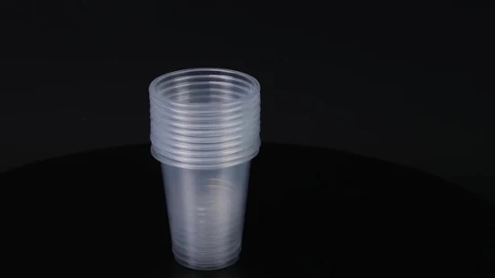 Tazza per acqua calda monouso in plastica PP all'ingrosso con colore logo personalizzato per bevande fredde